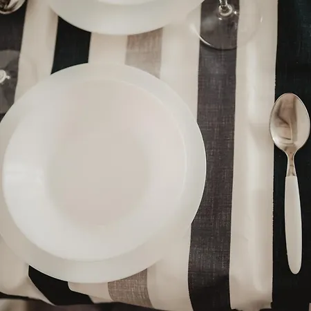 Апартаменти Monolocale Marina In Centro Storico Трієст