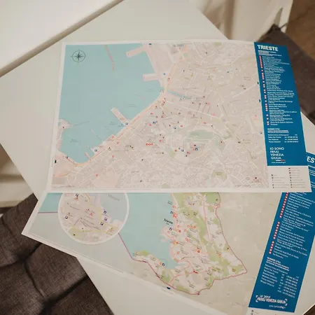 Monolocale Marina In Centro Storico Трієст